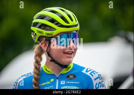 Pewsey, England. 11. Juli 2021. Zoe Backstedt, Tormans-ACROG bei den British Cycling Junior National Road Race Championships. Kredit: David Partridge/Alamy Live Nachrichten Stockfoto