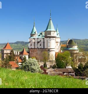 Bojnice Burg in der Nähe Prievidza Stadt, Frühling Ansicht, Slowakei, Europa Stockfoto