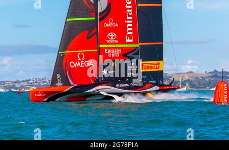 Der 36. America’s Cup wird präsentiert von PRADA, Race Seven, Emirates Team New Zealand (NZ), Auckland, Neuseeland. März 2021. Stockfoto