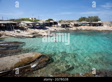 Fischerhafen, Es Calo de Sant Augusti, Platja de Tramuntana, Formentera Stockfoto