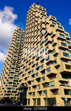 Die Northern Towers (Norra Tornen) sind zwei Wolkenkratzer in den Stadtteilen Helix und Innovation bei Torsplan im nordwestlichen Teil von Vasastaden in Stockfoto