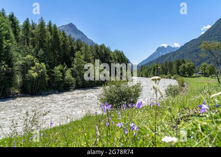 Europa, Österreich, Tirol, Ötztal Alpen, Ötztal, Winklen, Blick über die Ötztaler Ache zum Gamskogel Stockfoto