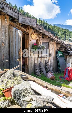 Europa, Österreich, Tirol, Stubaier Alpen, idyllische Alpenlandschaft auf der Mischbachalm im Stubai Stockfoto