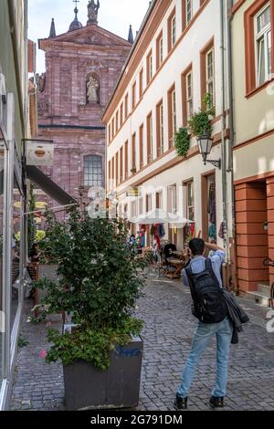 Europa, Deutschland, Baden-Württemberg, Heidelberg, Touristenfotos das Museum für sakrale Kunst und Liturgie in der Heidelberger Altstadt Stockfoto