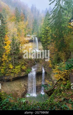 Deutschland, Bayern, Scheidegg, Scheidegger Wasserfälle, 2. Und 3. Wasserfall. Die Scheidegger Wasserfälle stehen auf der Liste der schönsten Geotope Bayerns. Stockfoto