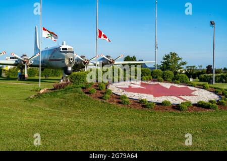 CP-107 Argus-Flugzeug im Air Force Heritage Park in Summerside, Prince Edward Island, Kanada. Stockfoto