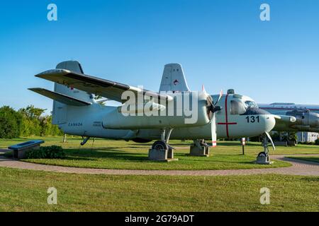 De Havilland (Grumman) CP-121 Tracker im Air Force Heritage Park in Summerside, Prince Edward Island, Kanada. Stockfoto