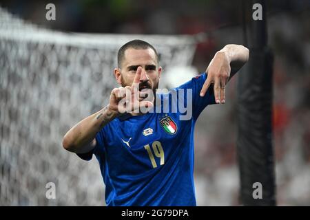 London, Großbritannien. 11. Juli 2021. Goaljubel Leonardo BONUCCI (ITA) nach dem Tor zu 1-1, Jubel, Freude, Begeisterung, Aktion, Einzelbild, Einzelmotiv abgeschnitten, Halbfigur, Halbfigur, endgültig, Spiel M51, Italien (ITA) - England (eng) am 07/11/2021 in London/Wembley Stadium. Fußball Euro 2020 von 11.06.2021-11.07.2021. Foto; Marvin Guengoer/GES/Pool via Sven Simon Fotoagentur GmbH & Co. Pressefoto KG # Prinzessin-Luise-Str. 41 # 45479 M uelheim/R uhr # Tel 0208/9413250 # Fax. 0208/9413260 # GLS Bank # BLZ 430 609 67 # Konto 4030 025 100 # IBAN DE75 4306 0967 4030 0251 00 # BIC GENODEM1GLS # www.sve Stockfoto