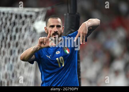 London, Großbritannien. 11. Juli 2021. Goaljubel Leonardo BONUCCI (ITA) nach dem Tor zu 1-1, Jubel, Freude, Begeisterung, Aktion, Einzelbild, Einzelmotiv abgeschnitten, Halbfigur, Halbfigur, endgültig, Spiel M51, Italien (ITA) - England (eng) am 07/11/2021 in London/Wembley Stadium. Fußball Euro 2020 von 11.06.2021-11.07.2021. Foto; Marvin Guengoer/GES/Pool via Sven Simon Fotoagentur GmbH & Co. Pressefoto KG # Prinzessin-Luise-Str. 41 # 45479 M uelheim/R uhr # Tel 0208/9413250 # Fax. 0208/9413260 # GLS Bank # BLZ 430 609 67 # Konto 4030 025 100 # IBAN DE75 4306 0967 4030 0251 00 # BIC GENODEM1GLS # www.sve Stockfoto