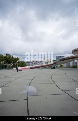 MAC Niteroi. Museum für Zeitgenössische Kunst von Niteroi. Architekt Oscar Niemeyer. Niteroi City, Bundesstaat Rio de Janeiro / Brasilien Südamerika Stockfoto