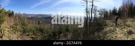 Romantischer Blick über das Sauerland Stockfoto