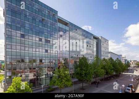 Deutschland, Oberhausen, Oberhausen-Sterkrade, Ruhrgebiet, Niederrhein, Rheinland, Nordrhein-Westfalen, Nordrhein-Westfalen, Technisches Rathaus an der Bahnhofstraße, ehemals Verwaltungsgebäude der Gutehoffnungshütte und MAN GHH Stockfoto