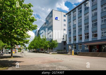 Deutschland, Oberhausen, Oberhausen-Sterkrade, Ruhrgebiet, Niederrhein, Rheinland, Nordrhein-Westfalen, Nordrhein-Westfalen, Technisches Rathaus an der Bahnhofstraße, ehemals Verwaltungsgebäude der Gutehoffnungshütte und MAN GHH Stockfoto
