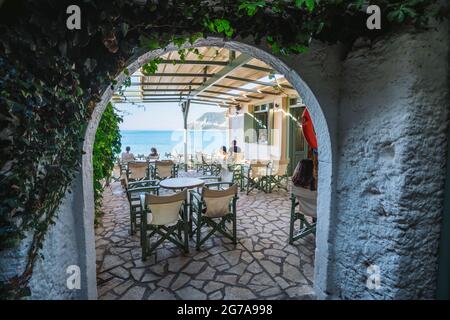 Restaurant und Taverna in Agios Nikitas, Lefkas, Griechenland Stockfoto