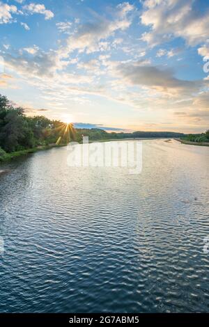 Wien, Oxbowsee Kühwörter Wasser bei Gänsehaufen Traverse in der Aue Lobau, Teil des Nationalparks Donauauen (Donau-Auen Nationalpark) im Jahr 22. Donaustadt, Wien / Wien, Österreich Stockfoto