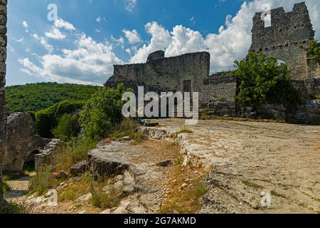 geisterstadt Dvigrad Ruinen in Kroatien Stockfoto