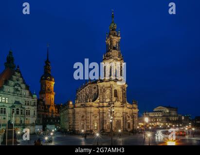 Historische Altstadt von Dresden mit Dreifaltigkeitskathedrale und Schloss, Sachsen, Deutschland, Europa Stockfoto