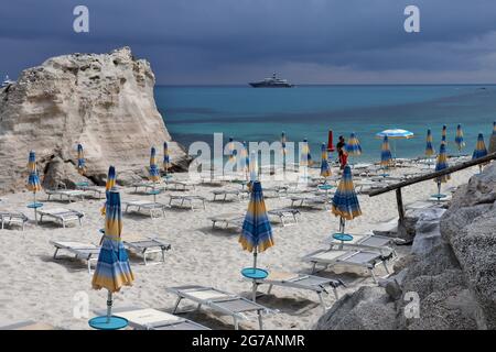 Tropea - Lido Calypso agli Scogli dei Missaggi Stockfoto