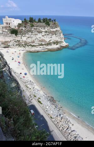 Tropea - Spiaggia del Mare Piccolo dal Belvedere del Corso Stockfoto
