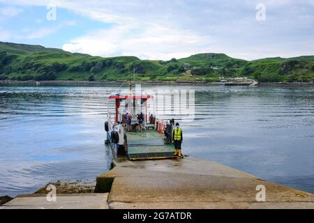 Mit der Fähre über den Sound of Kererra auf der Gallanach Road in der Nähe von Oban zur Insel Kererra an der Westküste Schottlands Stockfoto