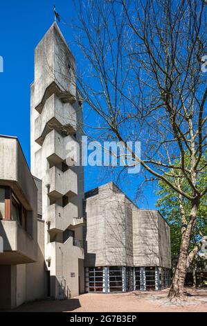 Deutschland, Erkrath, Erkrath-Hochdahl, Hochdahl-Sandheide, Bergisches Land, Niederbergisches Land, Niederberg, Rheinland, Nordrhein-Westfalen, Katholische Heilig-Geist-Kirche von Gottfried Böhm, konkreter Brutalismus Stockfoto