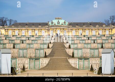 Schloss Sanssouci vom Schlosspark im Winter, Potsdam, Brandenburg, Deutschland Stockfoto