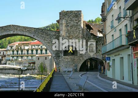 Camprodon neue Brücke in der Region Ripolles in der Provinz Gierona Katalonien, Spanien Stockfoto