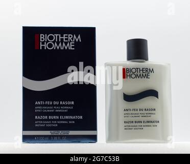 Bologna - Italien - 25. Juni 2021: Biotherm Homme nach der Rasur. Rasiermesser, Abscheider, Instant-Schnuller. Stockfoto