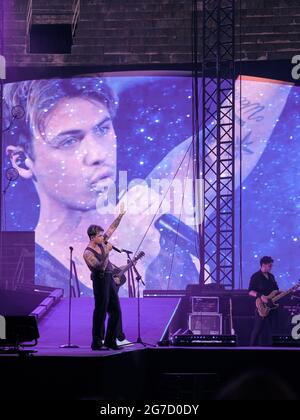 Verona, Italien. Juli 2021. Federico Rossi durante Benji & Fede all'Arena di Verona, Concerto cantante italiano in Verona, Italia, 11 luglio 2021 Credit: Independent Photo Agency/Alamy Live News Stockfoto