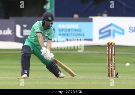 Der irische Andrew McBrine in Aktion während des zweiten eintägigen internationalen Spiels im Village in Dublin, Irland. Bilddatum: Dienstag, 13. Juli 2021. Stockfoto