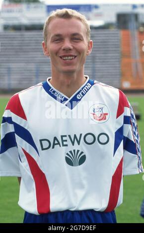 Rostock, Deutschland. 5. Juli 2021. firo Fuvuball, Fußball, 1. Bundesliga, Saison 1996/1997, Archivfoto, 96/97 Archivbilder, FC Hansa Rostock, Fotocall, 1996 Dirk Rehbein, Half figure, Portrait Credit: dpa/Alamy Live News Stockfoto