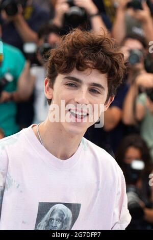 Timothee Chalamet nimmt am 13. Juli 2021 an der französischen Dispatch Photocall im Rahmen der 74. Internationalen Filmfestspiele von Cannes in Cannes, Frankreich, Teil. Foto von Aurore Marechal/ABACAPRESS.COM Stockfoto