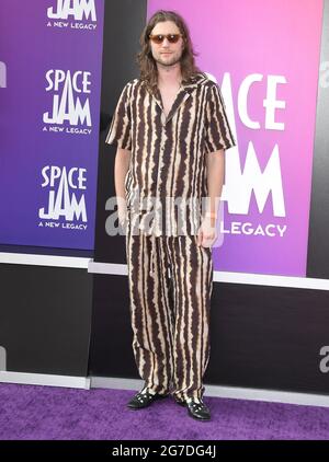 Ludwig Goransson kommt zum SPACE JAM: Eine NEUE LEGACY-Weltpremiere im Regal L.A. LIVE in Los Angeles, CA am Montag, dem 12. Juli 2021. (Foto von Sthanlee B. Mirador/Sipa USA) Stockfoto