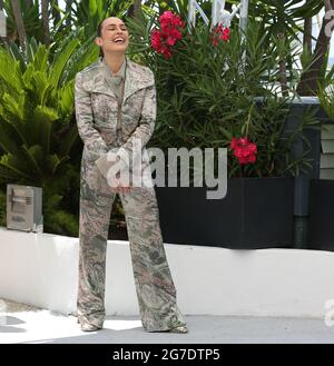 13. Juli 2021, Cannes, Provence Alpes Cote d'Azur, Frankreich: NOOMI RAPACE während der „LAMM“-Fotowand im Rahmen des 74. Jährlichen Cannes Film Festival in Cannes, Frankreich (Bildquelle: © Mickael Chavet via ZUMA Wire) Stockfoto