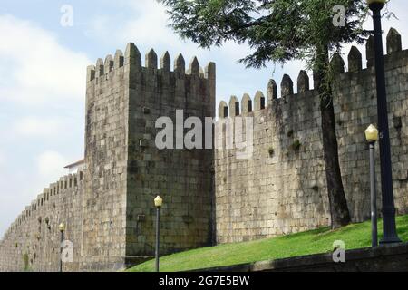 Fernandine Mauern, Mauern von Dom Fernando, Muralhas Fernandinas, Porto, Portugal, Europa Stockfoto