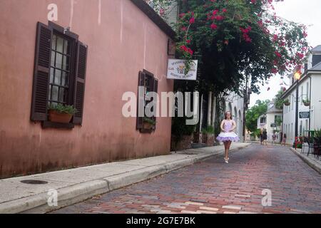 St. Augustine Florida älteste kontinuierlich bewohnte Siedlung in den angrenzenden Vereinigten Staaten. Aviles Street Stockfoto