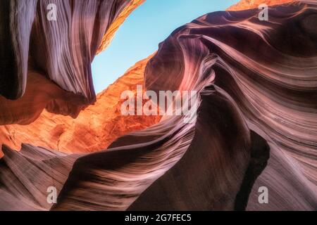 Antelope Slot Canyon Sand Stone Waves. Diese Aufnahme wurde am frühen Morgen in den berühmten Slot Canyons von Arizona und Utah aufgenommen. Teil des Navajo Stockfoto