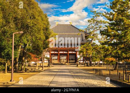 Mittleres Tor von todaiji, östlicher großer Tempel, in nara, japan Stockfoto