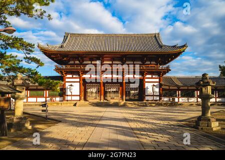 Mittleres Tor von todaiji, östlicher großer Tempel, in nara, japan Stockfoto