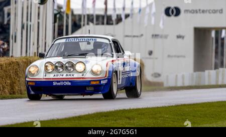 1984 Porsche 911 SC/RS von Michael Cowdray, gefahren von Nick Maton, beim Goodwood Festival of Speed im Goodwood House, West Sussex am 10. Juli 2021. Foto von Phil Hutchinson. Nur zur redaktionellen Verwendung, Lizenz für kommerzielle Nutzung erforderlich. Keine Verwendung bei Wetten, Spielen oder Veröffentlichungen einzelner Clubs/Vereine/Spieler. Kredit: UK Sports Pics Ltd/Alamy Live Nachrichten Stockfoto