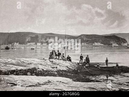 Eine Ansicht aus dem späten 19. Jahrhundert von Millport, der einzigen Stadt auf der Insel Great Cumbrae im Firth of Clyde vor der Küste von North Ayrshire, Schottland. Während der Entwicklung des Flusses Clyde als Hauptdurchgangsstraße für Waren, Schiffbau und Schmuggel war Millport eine strategische Basis für Zoll und Verbrauchsteuern und während einer Zeit des schnellen Wachstums wurden viele schöne viktorianische und edwardianische Villen sowie neue Mietshäuser gebaut. Stockfoto