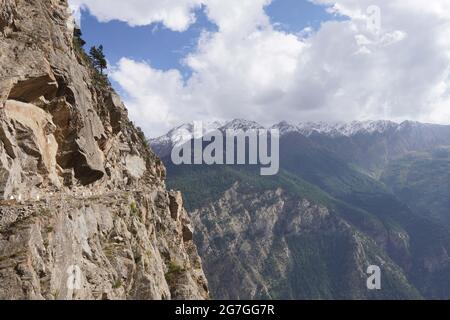 Suicide Point, Kalpa Village, Reckg Peo, Kinnaur, Himachal Pradesh, Indien Stockfoto