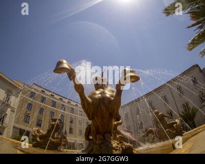 archimede Platz Brunnen syrakus ortigia italien Stockfoto