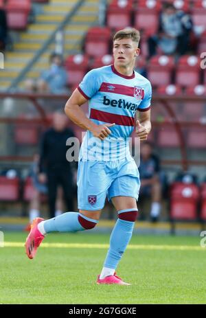 LONDON, ENGLAND - 13. Juli: Harrison Ashby von West Ham United während der Freundschaftschaft zwischen Leyton Orient und West Ham United im Breyer Group Stadium, Leyton Stockfoto