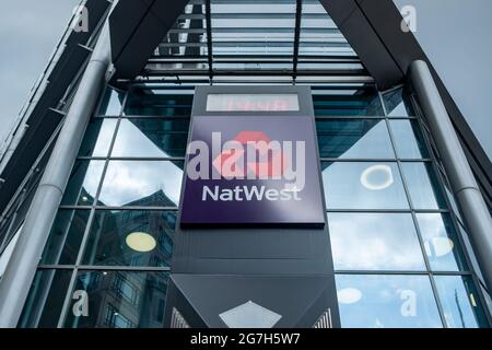 London - Juli 2021: NatWest-Hauptquartier in Bishopsgate, City of London. Eine britische Privat- und Geschäftsbank Stockfoto