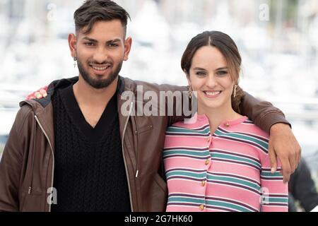 Noemie Merlant und Gimi-Nicolae Covaci nehmen am 14. Juli 2021 an der Mi Iubita Mon Amour Fotozelle während des 74. Jährlichen Cannes Film Festival in Cannes, Frankreich, Teil. Foto von David Niviere/ABACAPRESS.COM Stockfoto