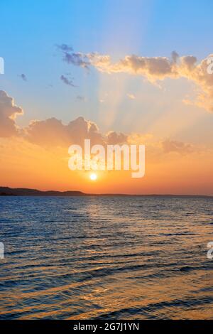 Sonnenuntergang über der Ägäis, Kassandra, Chalkidiki, Griechenland Stockfoto