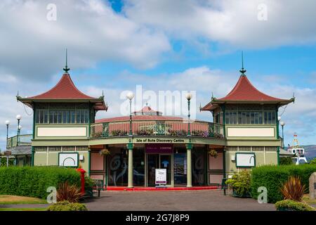 Außenansicht des Isle of Bute Discovery Centers im Pavillon auf den Wintergärten auf der Esplanade in Rothesay, Isle of Bute, Argyll and Bute, Schottland, Großbritannien Stockfoto