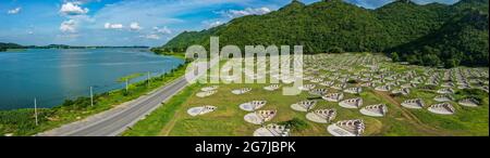 Wang Hip Friedhof Park in Kanchanaburi, Thailand, Südostasien Stockfoto