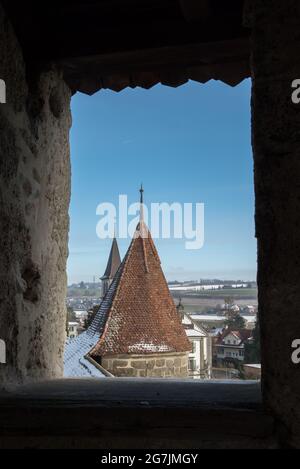 Wunderschöne Landschaft der mittelalterlichen Stadt Murten in der Schweiz Stockfoto